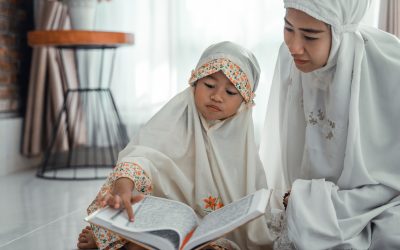 Ayah Bunda! ini Tips Kenalkan Anak Pada Quran Sejak Kecil